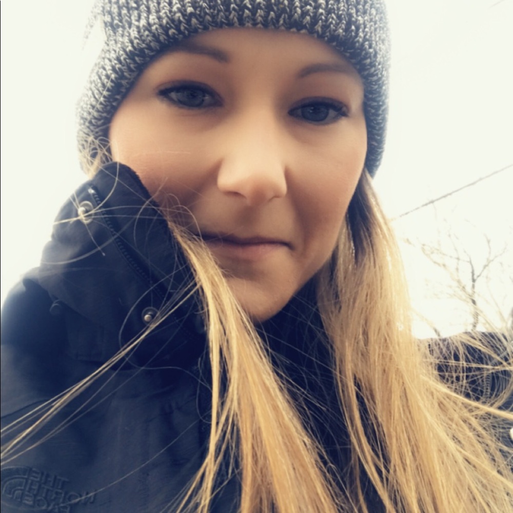 Meet your Posher, Ashley